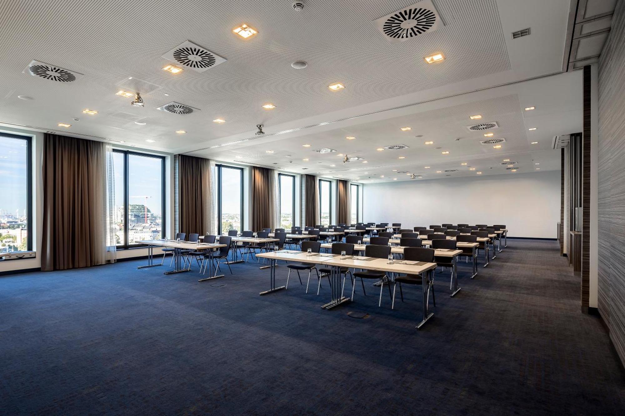Intercityhotel Hamburg Dammtor-Messe Exteriör bild