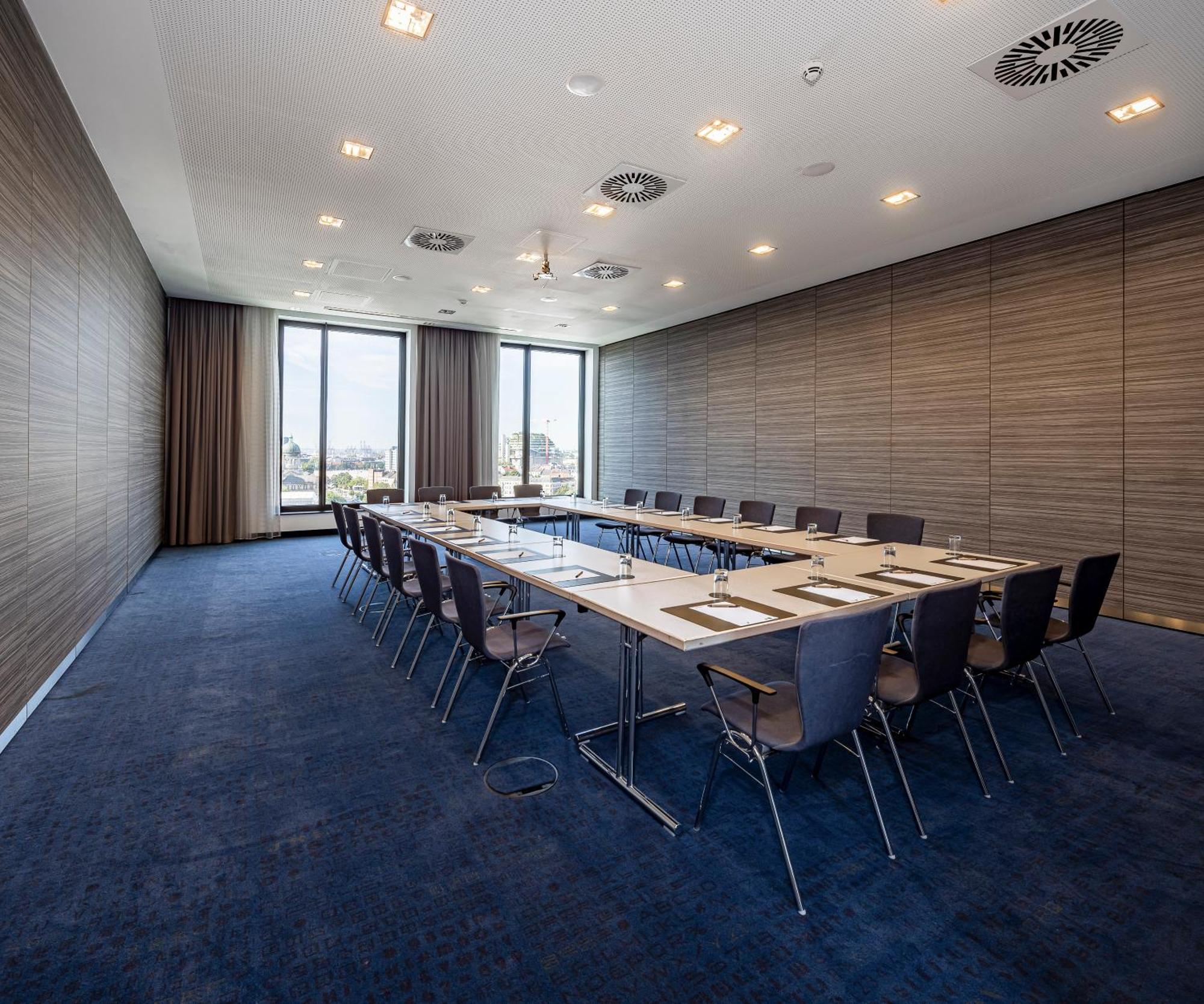 Intercityhotel Hamburg Dammtor-Messe Exteriör bild